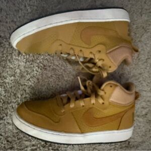 Nike Wheat Mid Court Borough Kids High-Top Sneakers